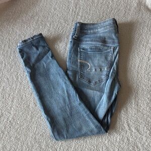 American Eagle Outfitters Light Blue Skinny Jeans